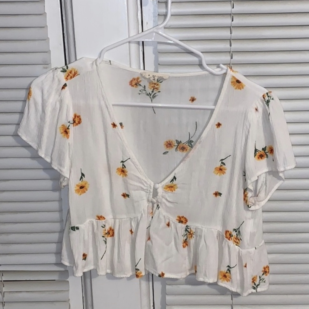 Pacsun floral crop shirt